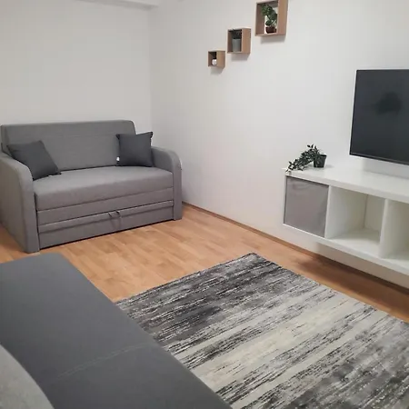 011 Apartment